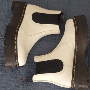 DR. MARTENS 2976 Quad Platform Womens White Chelsea Boots